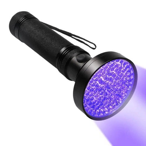 Powerful LED Flashlight for Bed Bug Detection - Halri