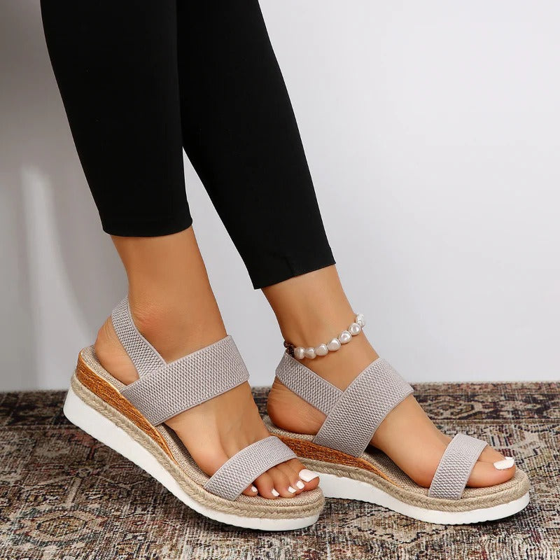 Relaxing Flat Summer Sandals