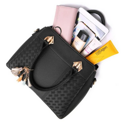 Spacious Comfortable Daily Use Ladies Shoulder Bag