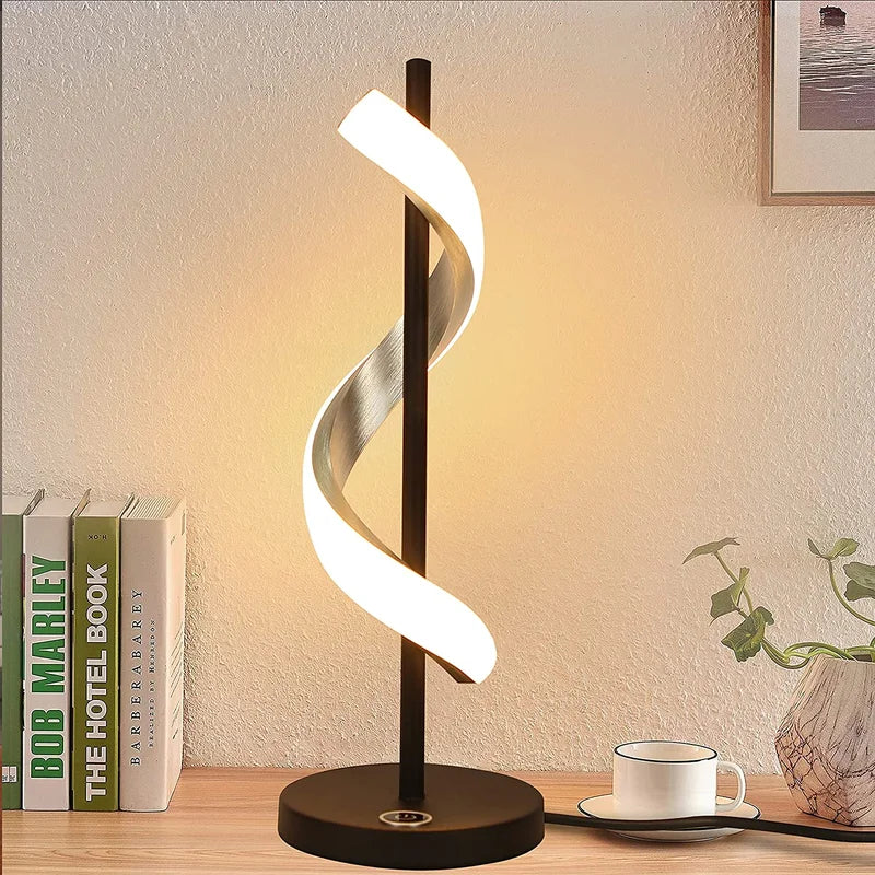 Stylish Black Desk Lamp - Halri