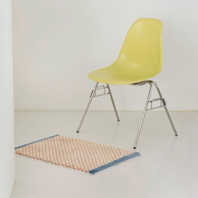 Plush Checkered Bathroom Mat