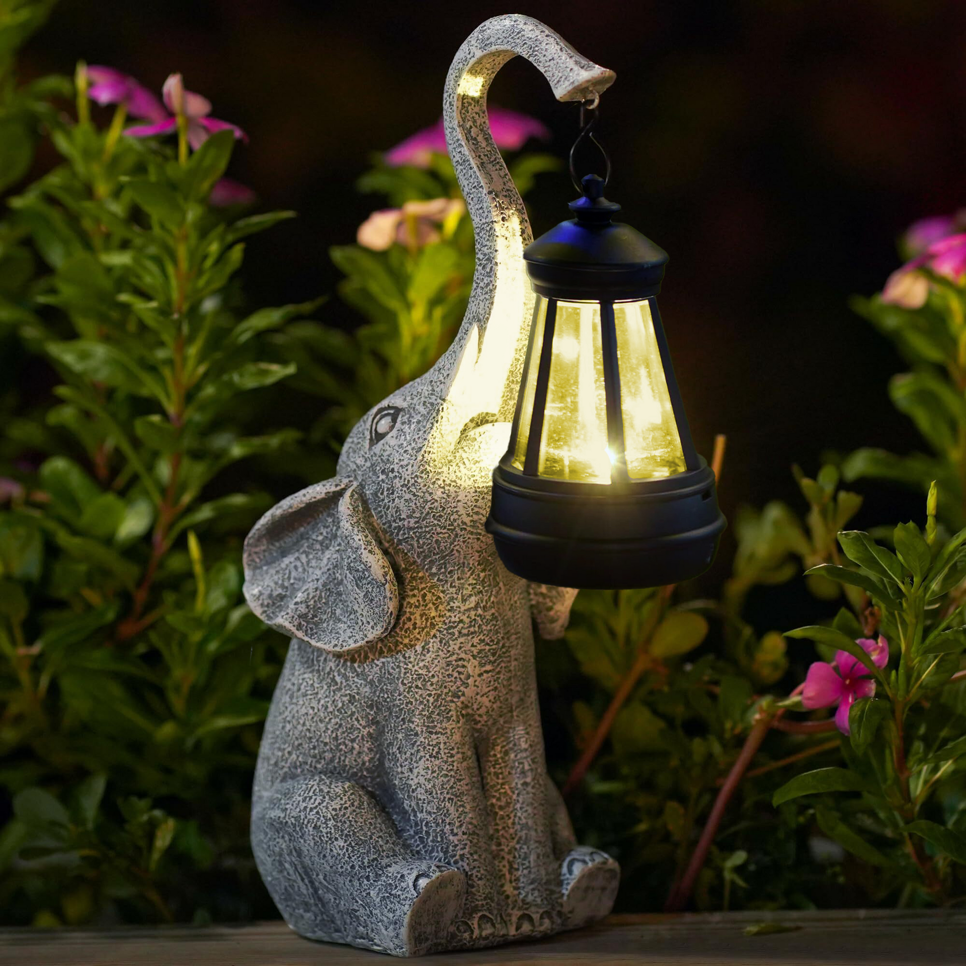 Beautiful Elephant Outdoor Solar Lamp - Halri